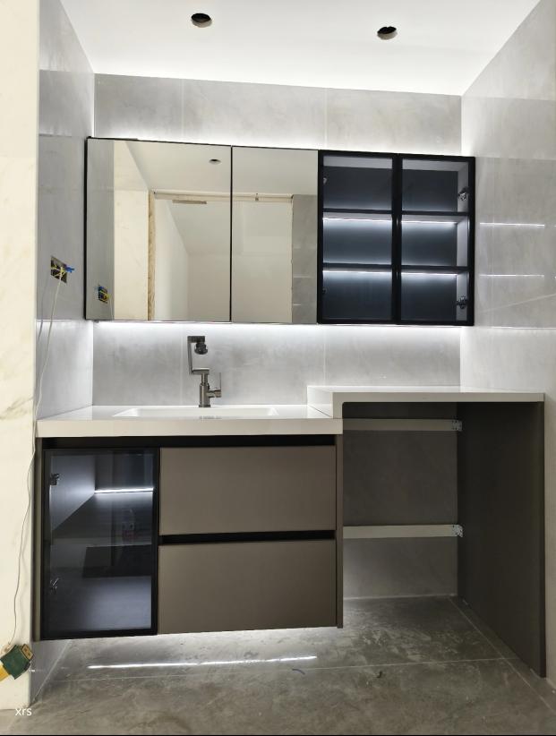 ALUMINIUM CABINET ALUMINIUM CABINET