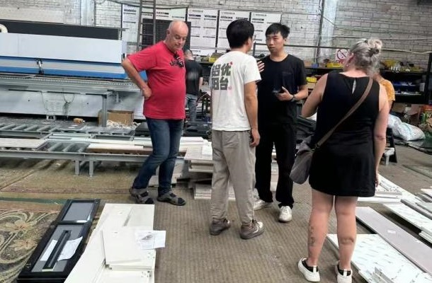 Aluminium Kitchen Cabinet