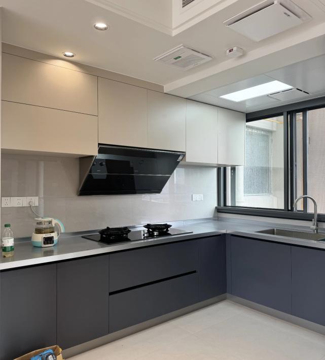 Aluminum alloy cabinet - Image 3