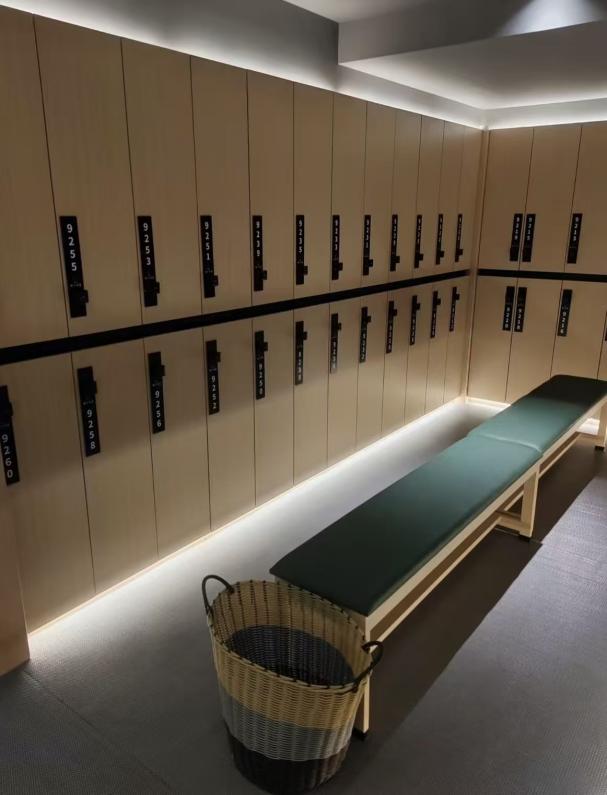 Changing room of hot spring hotel - Image 2